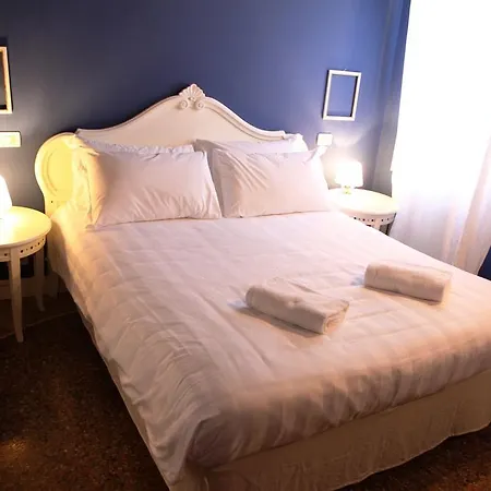 Casa Fornaretto Гостевой дом Венеция